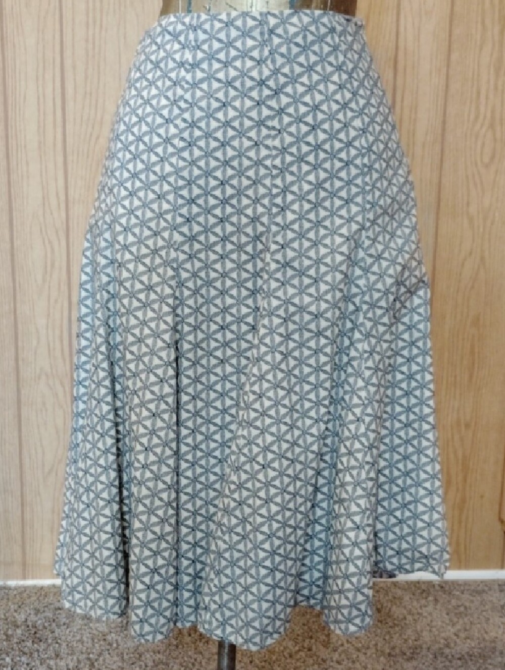 Gap Cotton Midi Skirt - Cream w/ Navy Lined Geometric Floral Wheel prints A-Line